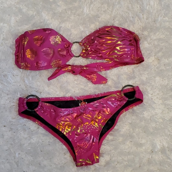 Ed Hardy Other - Ed hardy binkini set top is a Medium bottom small